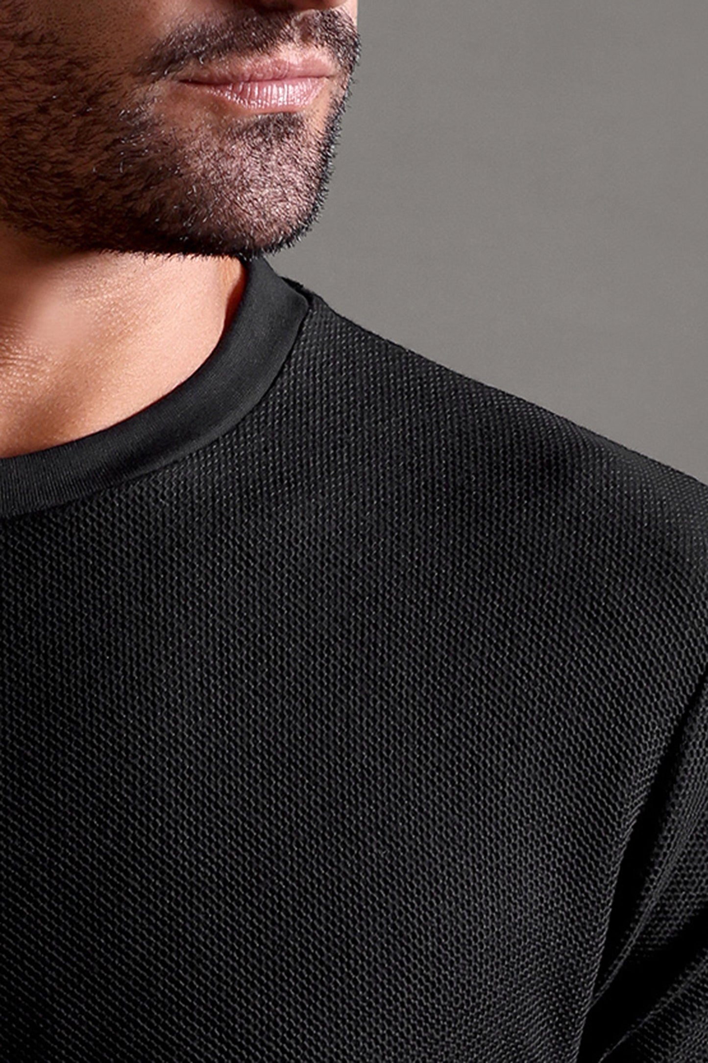 Honeycomb Waffle Textured Crew Neck - Black